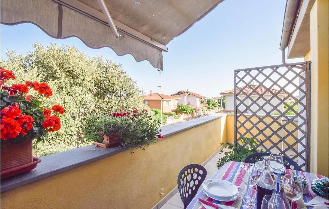 Cozy Apartment In Riola Sardo With Kitchen